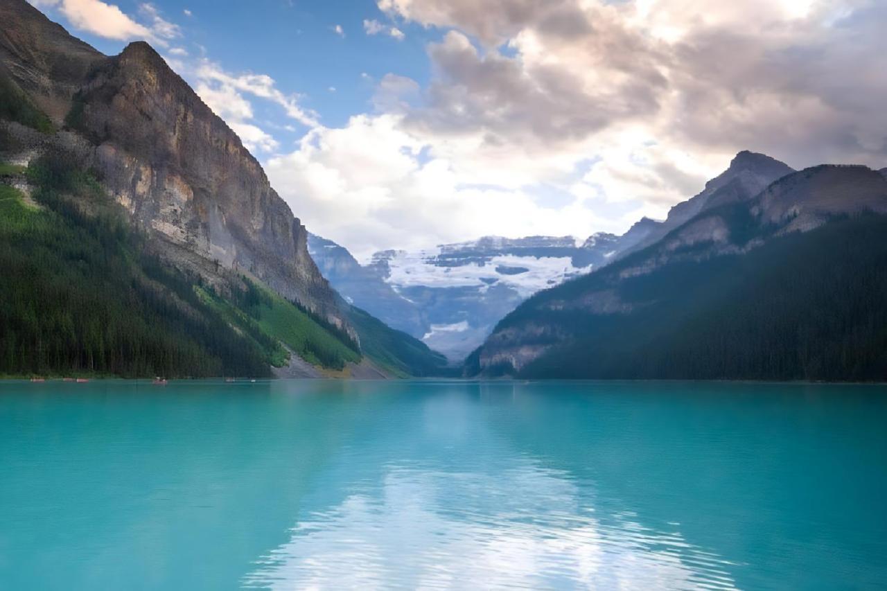 Entire Condo Downtown, Walk To Bmo & Stampede, Parking, 1,5 Hrs To Banff YYC Kültér fotó