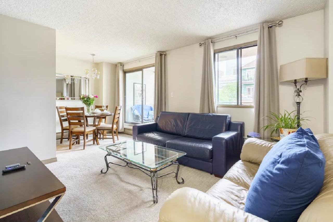 Entire Condo Downtown, Walk To Bmo & Stampede, Parking, 1,5 Hrs To Banff YYC Kültér fotó